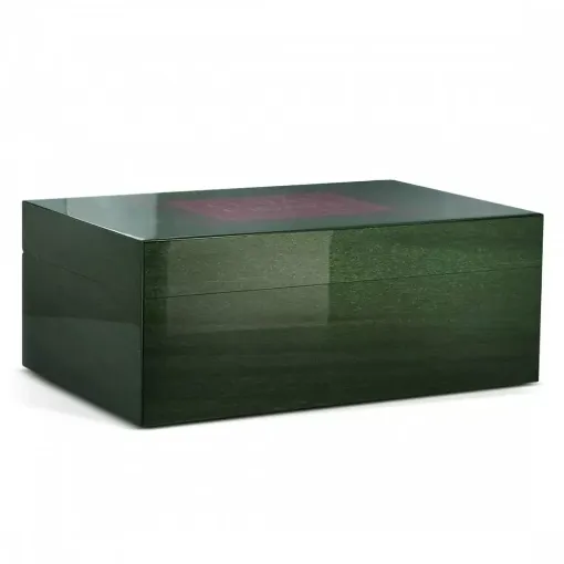 Picture of Arcadia humidor green cuban cigar - Smoking