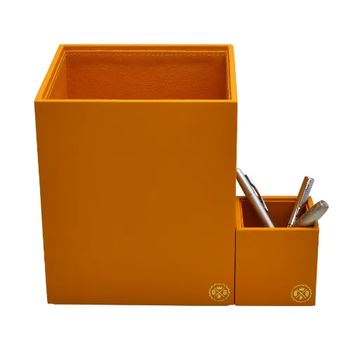 Picture of Collection Armand Orange Leather Wastepaper Basket - Size Medium -  20,00cm x  20,00cm x  23,50cm - Weight : 950 Gr - Gordon & Gaia