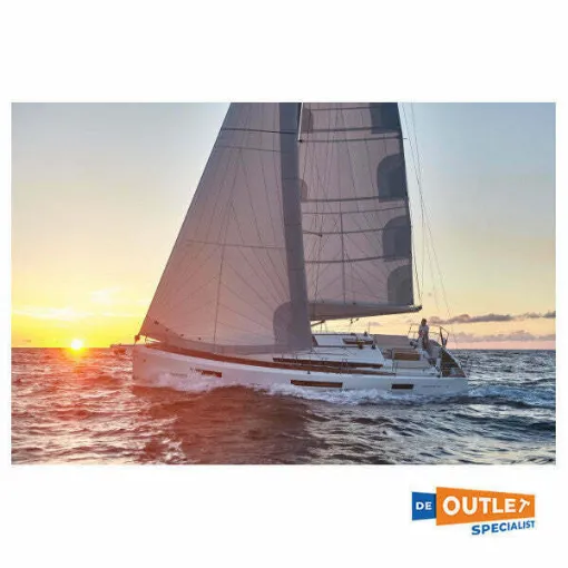 Picture of Elvstrom Sun Odyssey 440 dacron mainsail 15.30 x 5.05 m - 204157